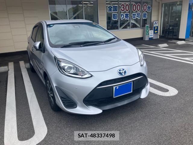 Toyota AQUA 2018-12 7249584-2