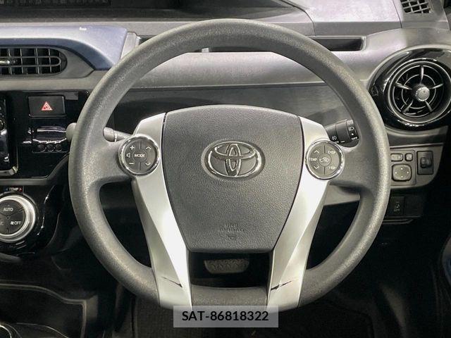 Toyota AQUA 2015-09 7249583-10