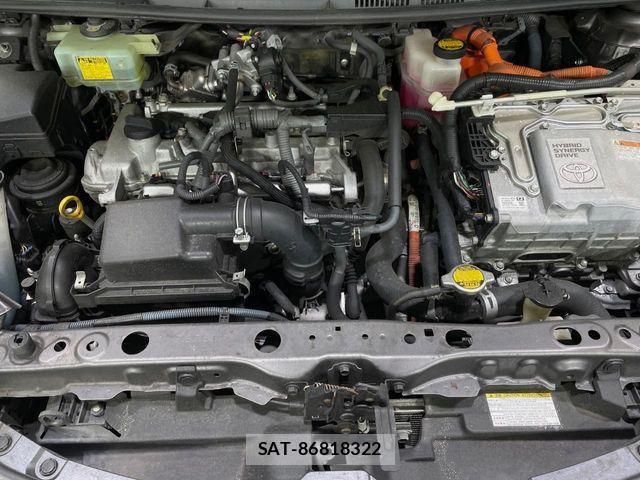Toyota AQUA 2015-09 7249583-17