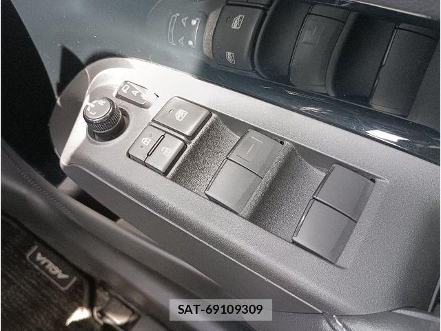 Toyota AQUA 2023-10 7249788-23