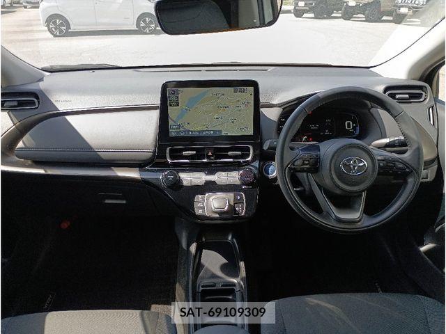 Toyota AQUA 2023-10 7249788-2