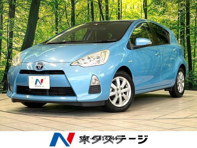 Toyota AQUA 2014-01 7249806-0