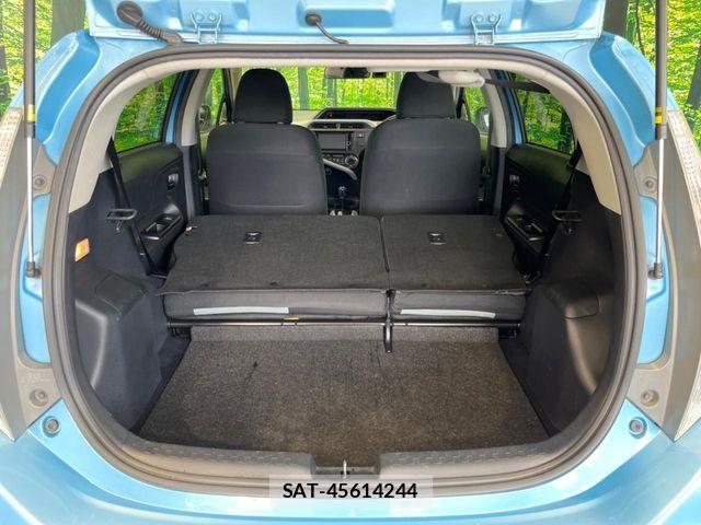 Toyota AQUA 2014-01 7249806-9