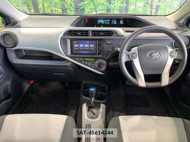 Toyota AQUA 2014-01 7249806-1