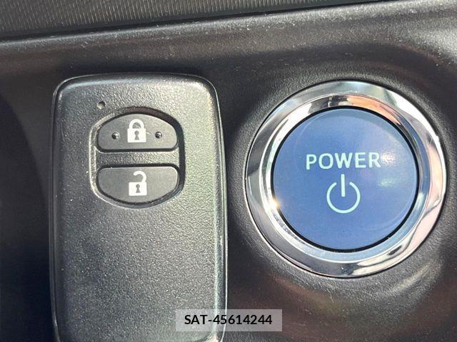 Toyota AQUA 2014-01 7249806-6