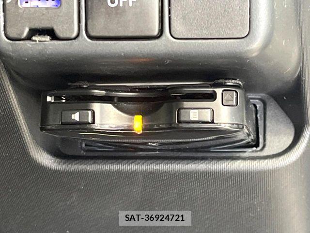 Toyota AQUA 2013-04 7249802-5