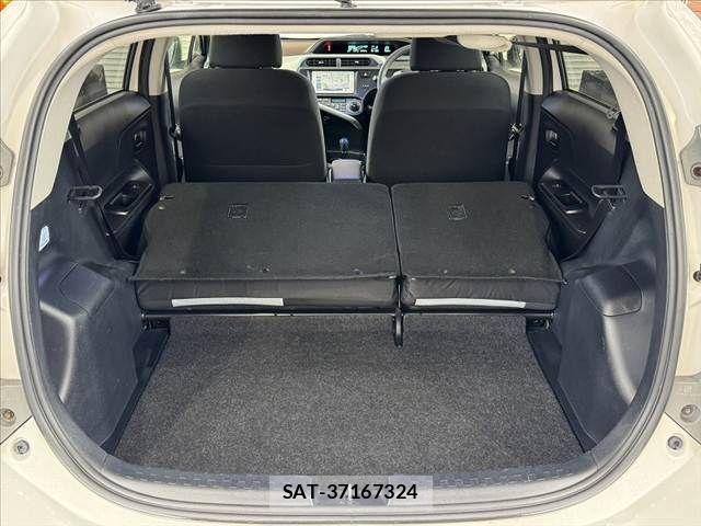 Toyota AQUA 2014-02 7249807-19