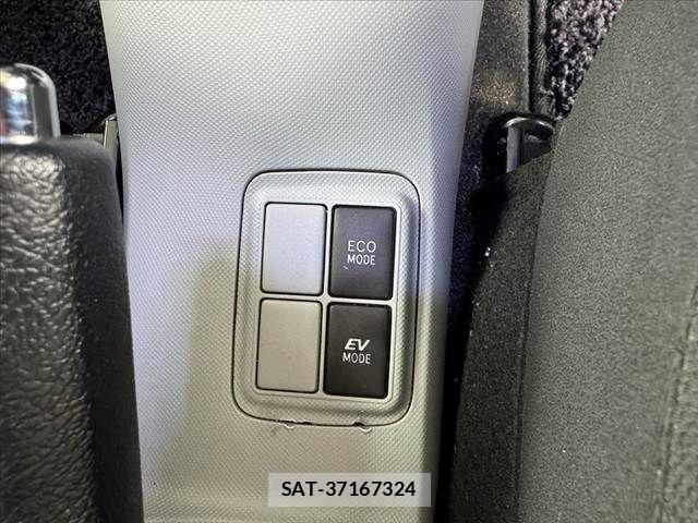Toyota AQUA 2014-02 7249807-24