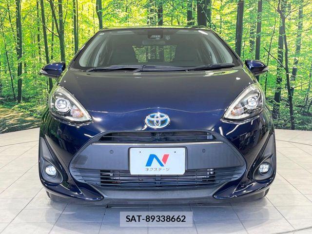 Toyota AQUA 2019-02 7249790-13