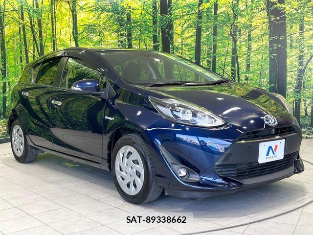 Toyota AQUA 2019-02 7249790-15