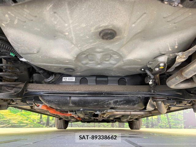 Toyota AQUA 2019-02 7249790-18
