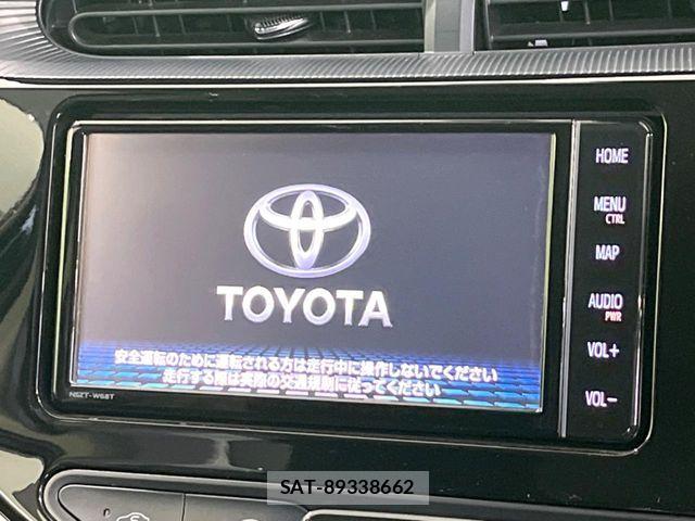 Toyota AQUA 2019-02 7249790-2