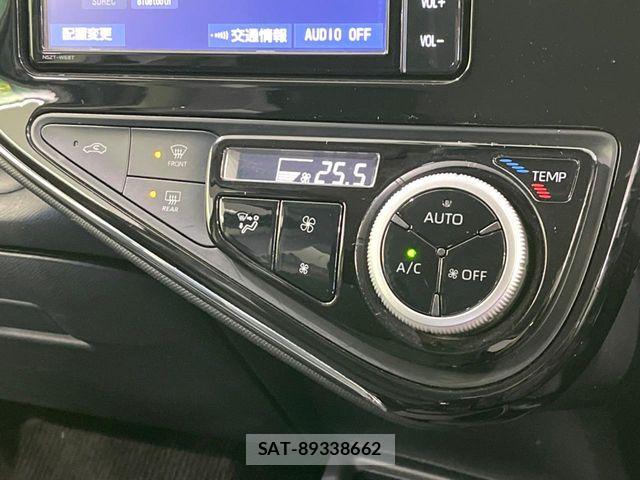 Toyota AQUA 2019-02 7249790-6