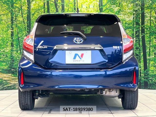 Toyota AQUA 2018-02 7249559-14