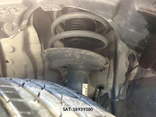 Toyota AQUA 2018-02 7249559-19