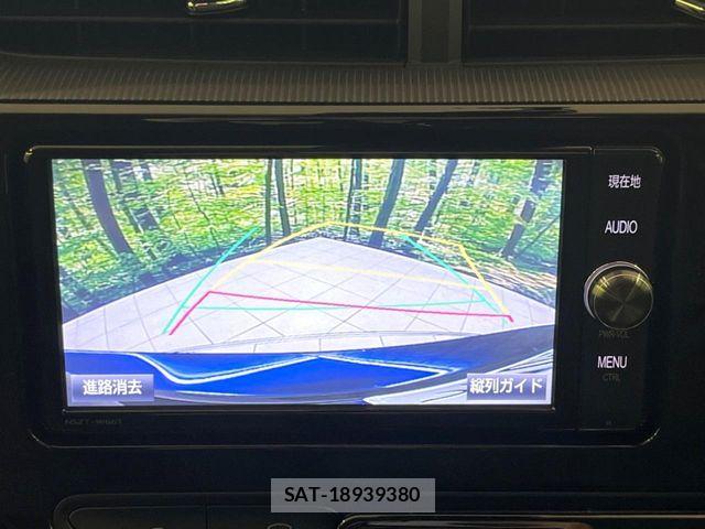 Toyota AQUA 2018-02 7249559-3