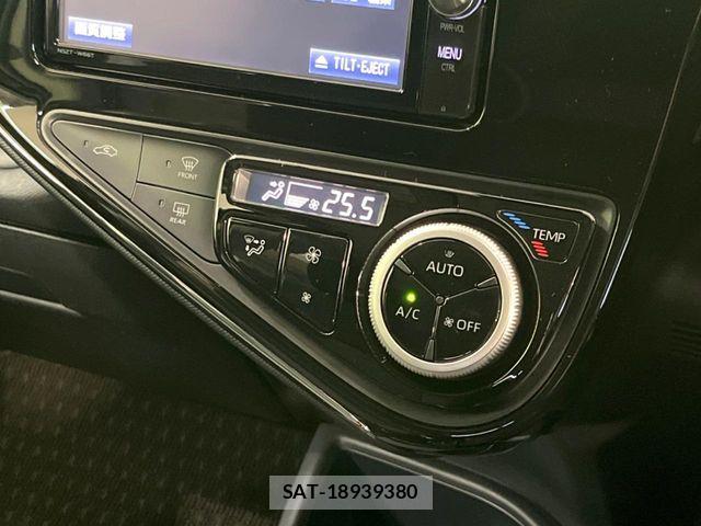 Toyota AQUA 2018-02 7249559-5
