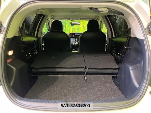 Toyota AQUA 2015-09 7249560-9