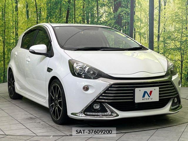 Toyota AQUA 2015-09 7249560-15