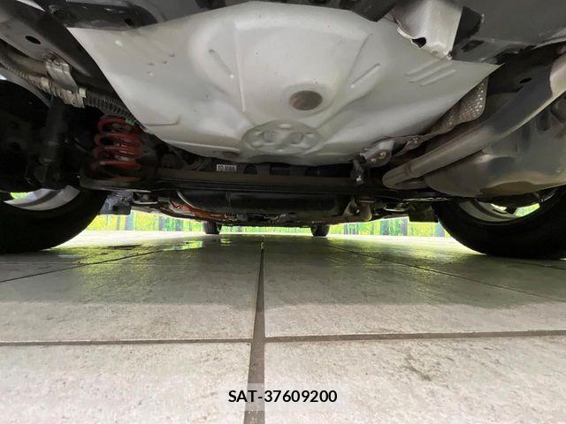 Toyota AQUA 2015-09 7249560-18
