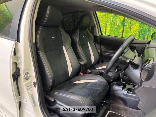 Toyota AQUA 2015-09 7249560-7