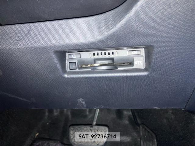 Toyota AQUA 2018-11 7271513-18