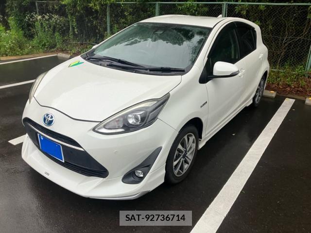 Toyota AQUA 2018-11 7271513-1