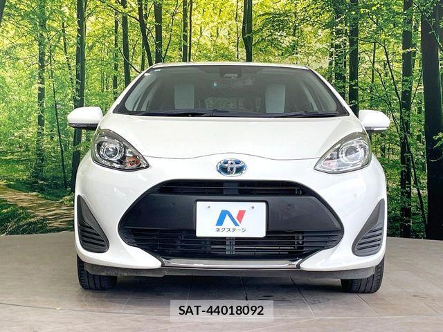 Toyota AQUA 2020-11 7271509-12
