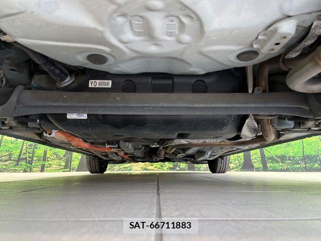 Toyota AQUA 2012-04 7271523-18