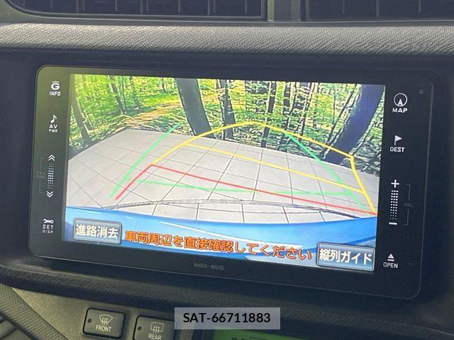 Toyota AQUA 2012-04 7271523-3