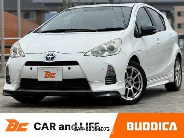 Toyota AQUA 2013-05 7271527-0