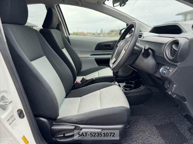 Toyota AQUA 2013-05 7271527-15