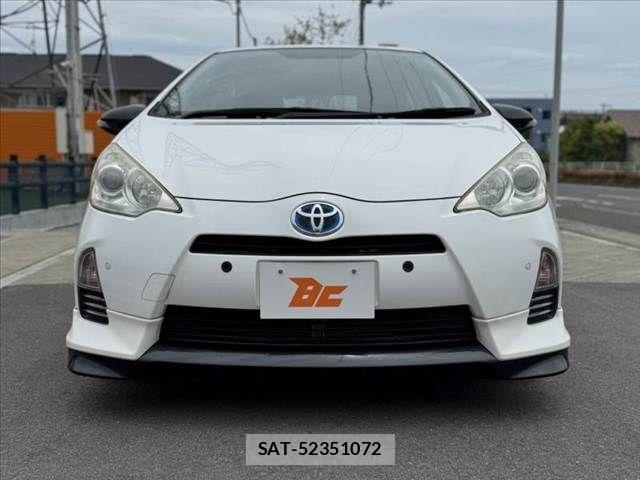 Toyota AQUA 2013-05 7271527-8