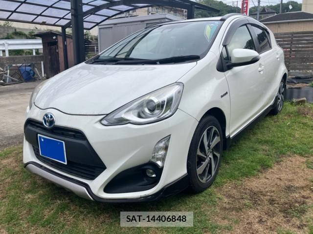 Toyota AQUA 2015-12 7271522-1