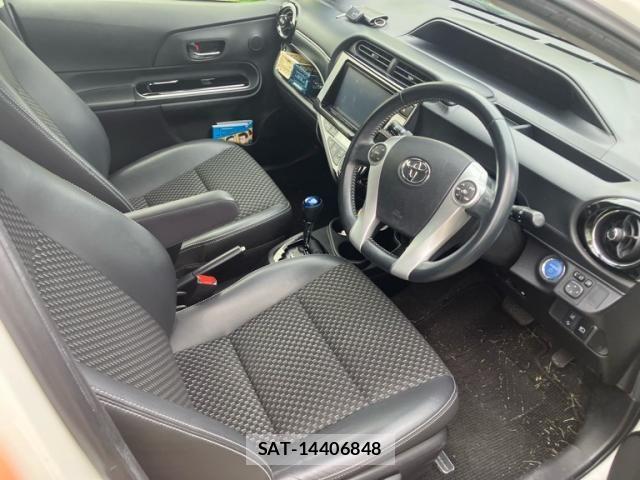Toyota AQUA 2015-12 7271522-27