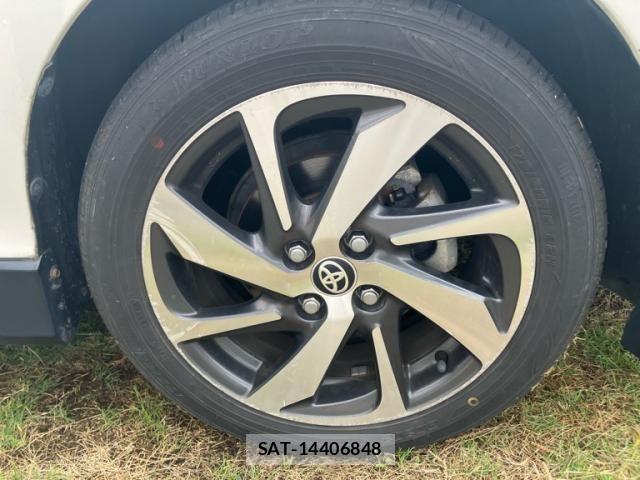 Toyota AQUA 2015-12 7271522-5