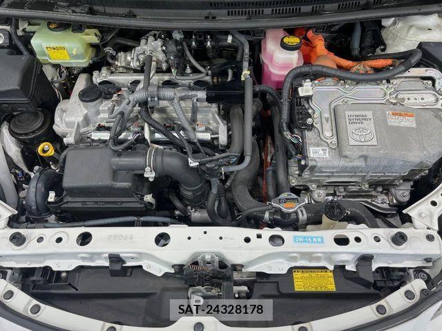 Toyota AQUA 2014-07 7271515-17