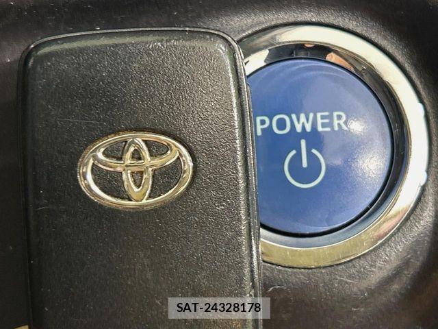 Toyota AQUA 2014-07 7271515-6