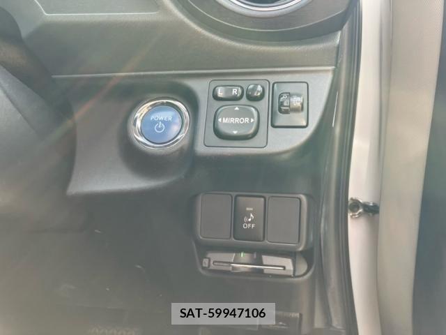 Toyota AQUA 2013-07 7271529-14