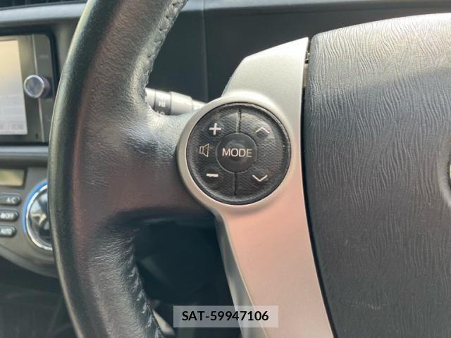 Toyota AQUA 2013-07 7271529-17