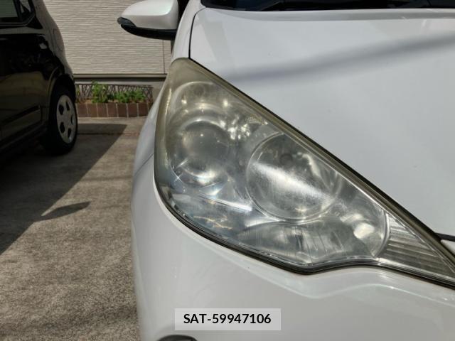 Toyota AQUA 2013-07 7271529-5