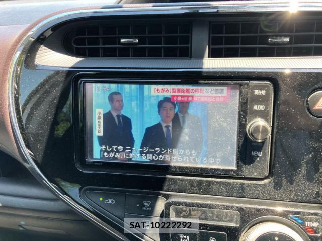 Toyota AQUA 2017-06 7271524-19