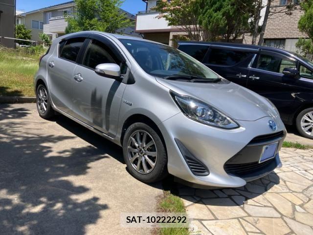 Toyota AQUA 2017-06 7271524-2