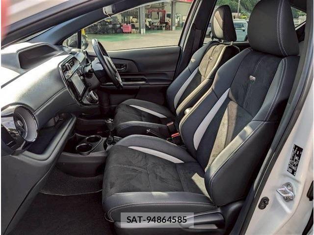 Toyota AQUA 2018-01 7271514-11