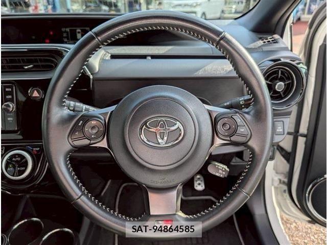 Toyota AQUA 2018-01 7271514-17