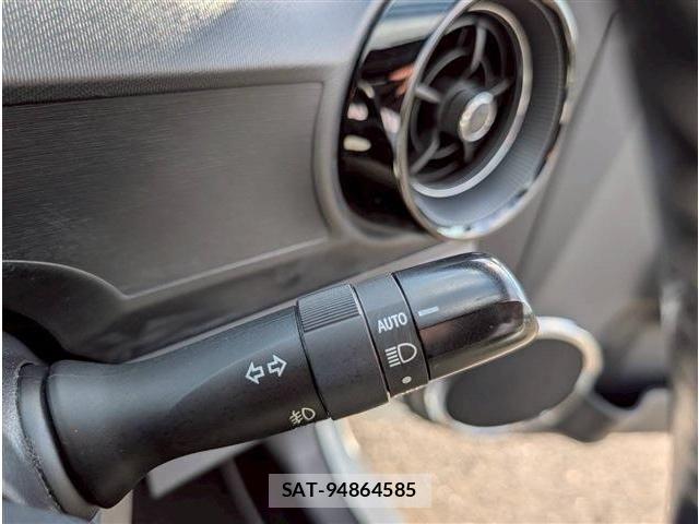 Toyota AQUA 2018-01 7271514-21