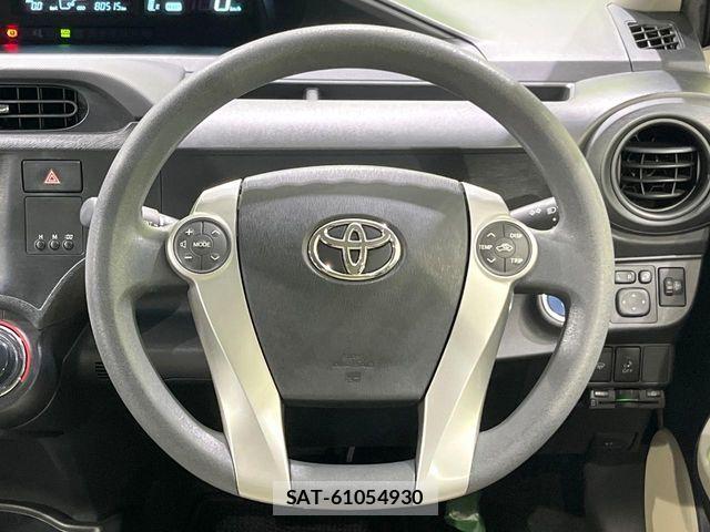 Toyota AQUA 2014-11 7271526-10