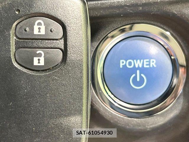 Toyota AQUA 2014-11 7271526-6