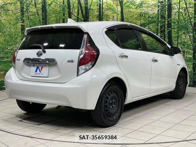 Toyota AQUA 2016-11 7271517-16