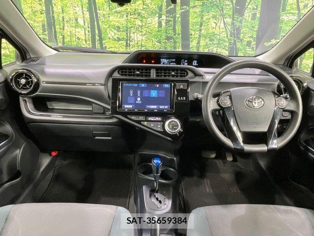 Toyota AQUA 2016-11 7271517-1